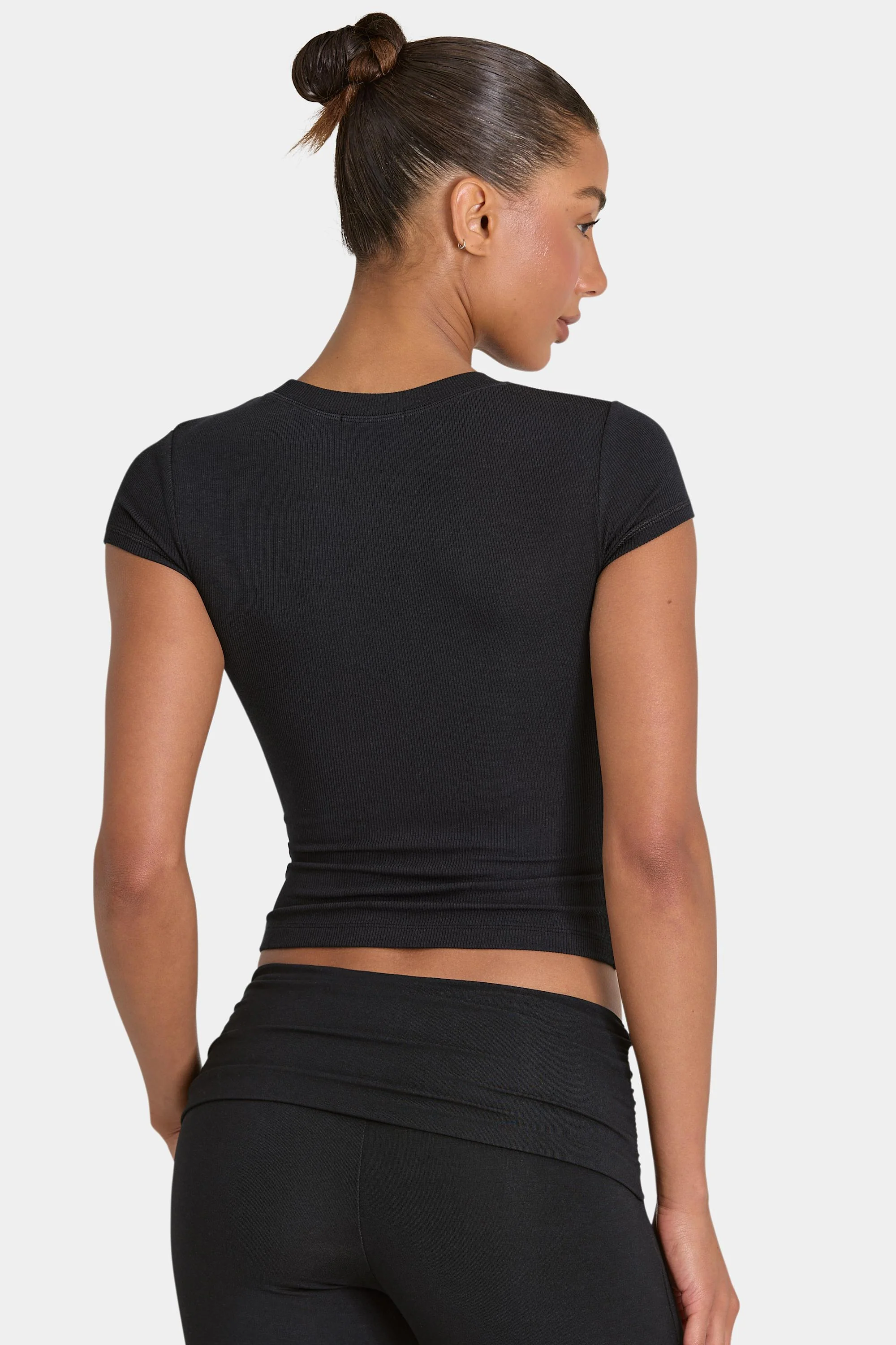 ButterCloud™ T-Shirt in Black - Image 2