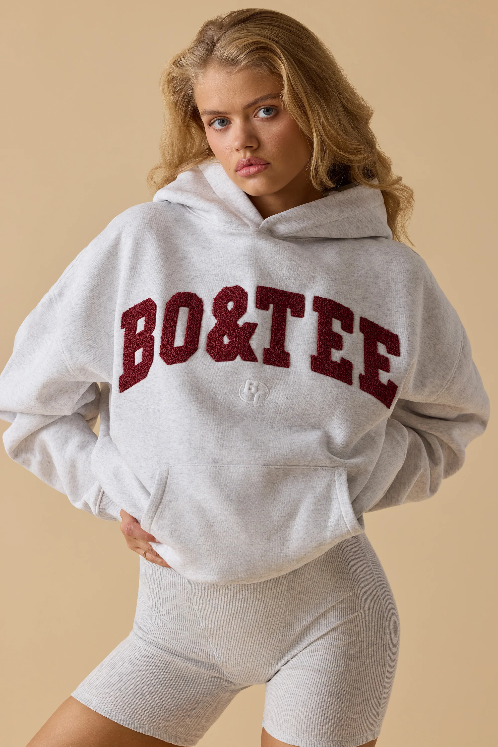 Oversized Hooded Sweatshirt in Heather Grey - Image 4