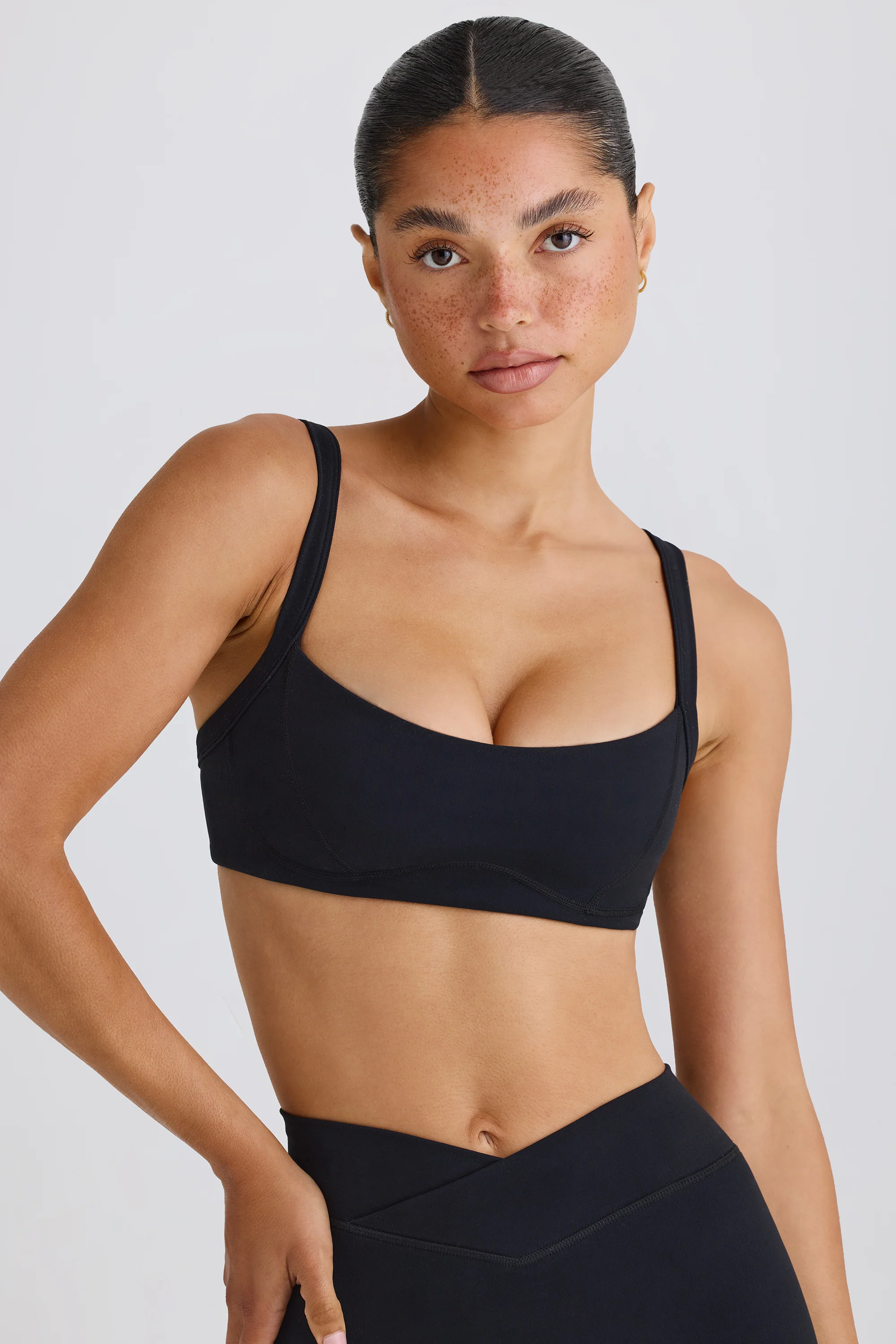 Soft Active Contrast-Trim Sports Bra in Black - Image 6