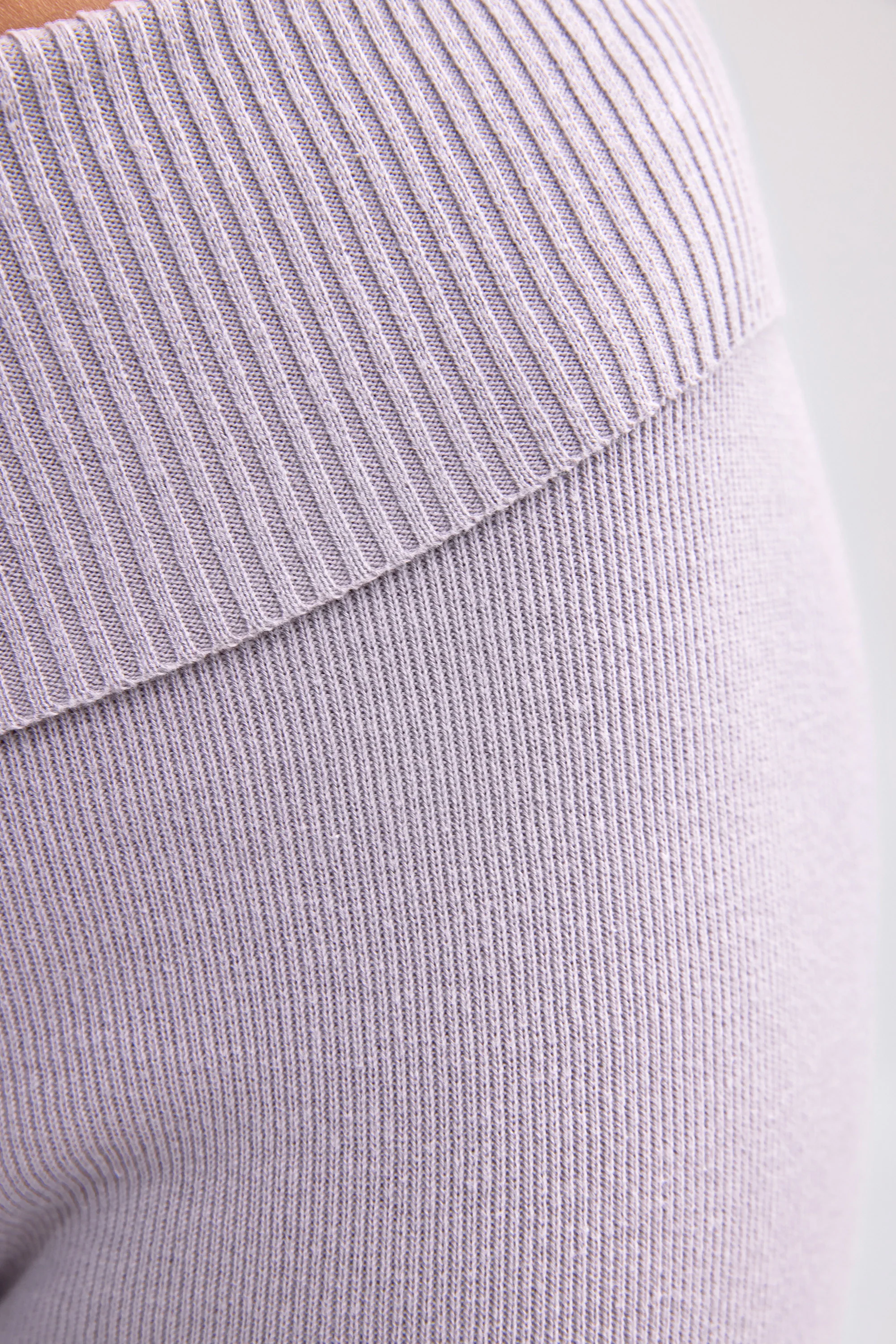 Fold Over Kick Flare Chunky Knit Trousers in Dusty Lavender - Image 4