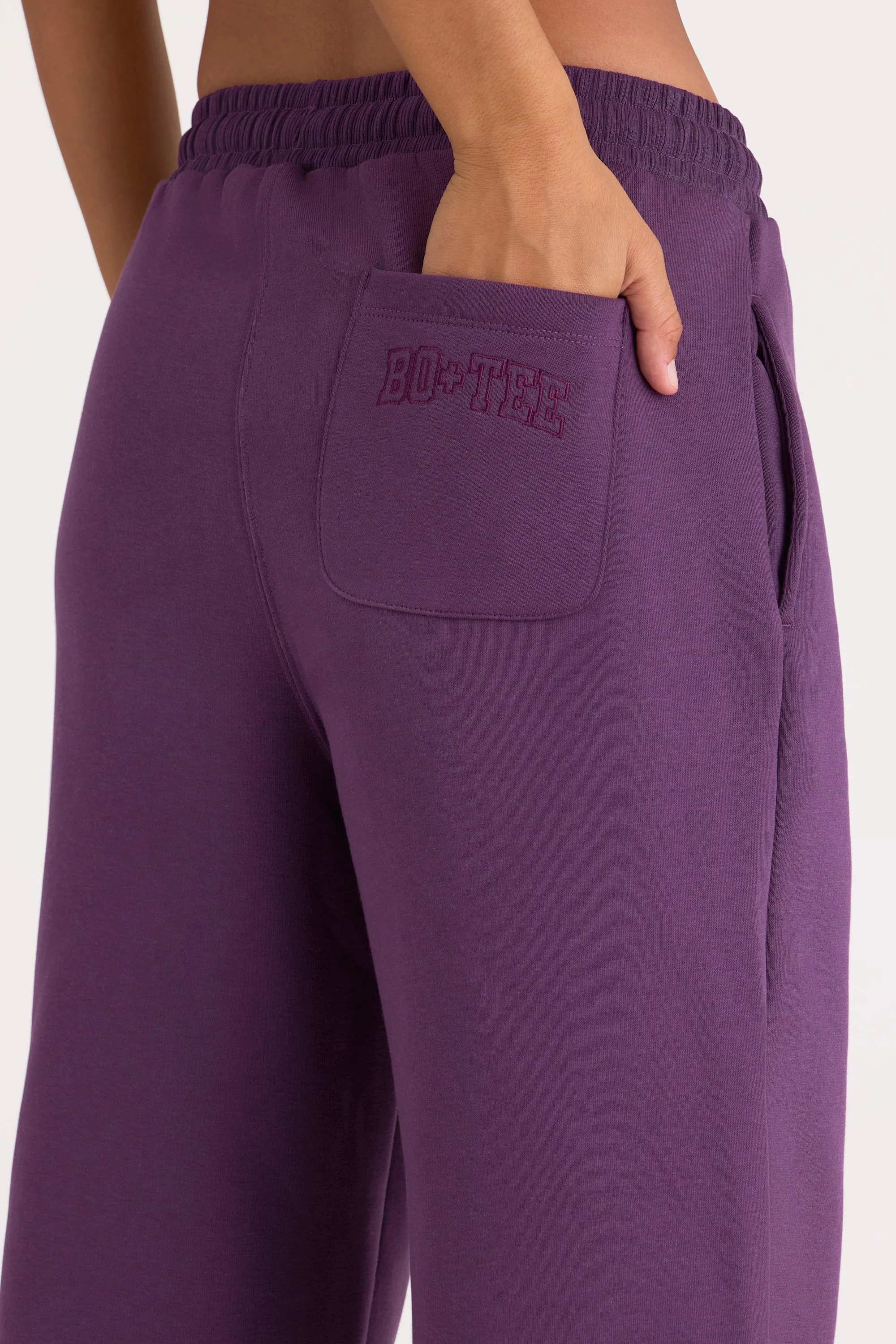 Brushed Jersey Wide-Leg Joggers in Plum - Image 4